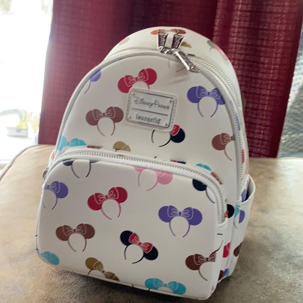 NWT Disney Minnie Mouse headband backpack